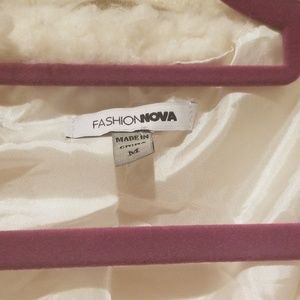 Fashion Nova Jackets & Coats - Fashion Nova White Furry Cropped Jacket Fashion Nova Jackets & Coats - Fashion Nova White Furry Cropped Jacket